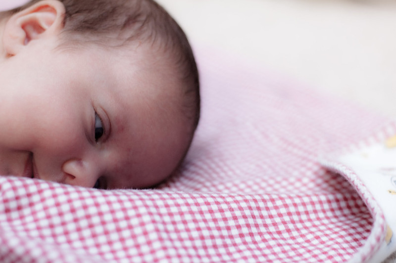 Nurse shares 3 easy ways to swaddle a baby and bring them comfort